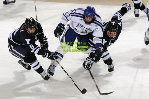 35岁以上仅库里！历史第一三分王再创神迹，勇士王朝因他延续